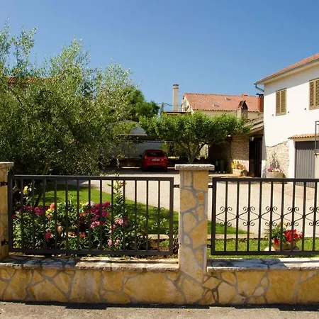 Apartment Percic Tar-Vabriga Exterior photo